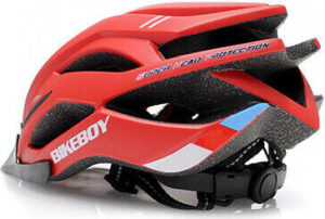 Roter Fahrradhelm mit aerodynamischem Design und mehreren Belüftungsöffnungen.