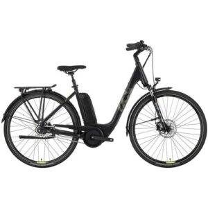 Schwarzes Elektrofahrrad mit tiefem Einstieg und Gepäckträger seitlich fotografiert.