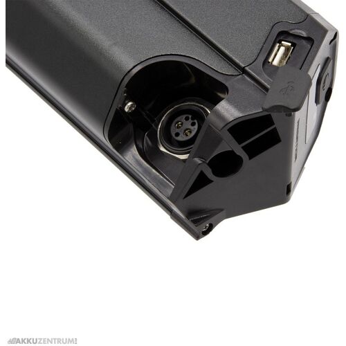 Schwarze Batterie mit Ladeanschluss und USB-Port in einem Kunststoffgehäuse. Schwarze Batterie mit Ladeanschluss und USB-Port in einem Kunststoffgehäuse.