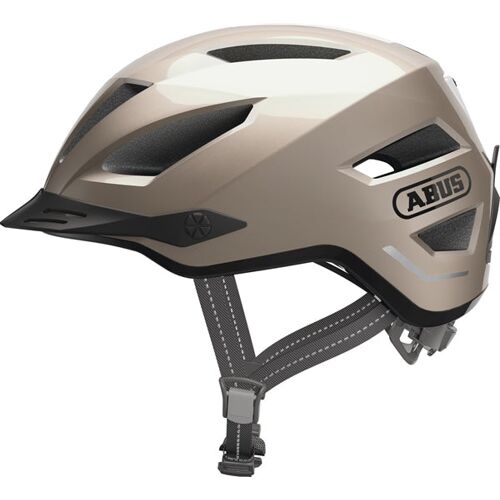 Hellbrauner Fahrradhelm mit Belüftungsöffnungen und Kinnriemen.