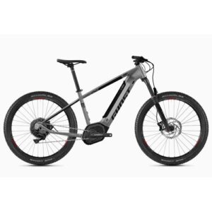 Graues E-Mountainbike mit robustem Rahmen und Scheibenbremsen.