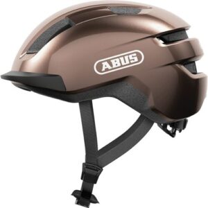 Brauner Abus Fahrradhelm mit Belüftungsschlitzen und Kinnriemen.