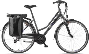 Schwarzes Citybike mit Gepäcktasche und tiefem Einstieg.