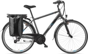Schwarzes Trekkingrad mit Gepäcktasche und Schutzblechen auf beiden Reifen.